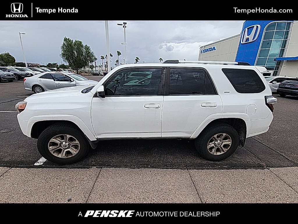 Used 2021 Toyota 4Runner SR5 AWD/4WD image 1