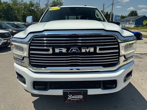Used 2024 RAM 2500 Laramie AWD/4WD image 2