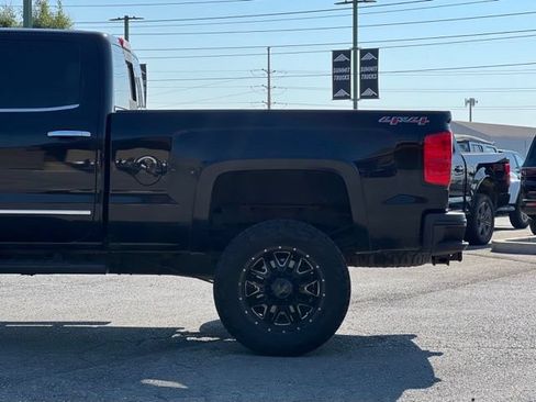 Used 2017 Chevrolet Silverado 3500 High Country AWD/4WD image 5