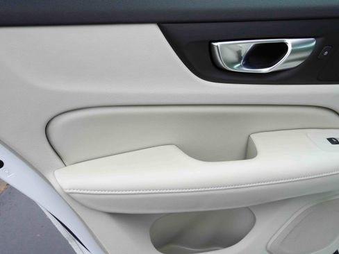 Used 2024 Volvo S60 T8 Plus w/ Climate Package image 32