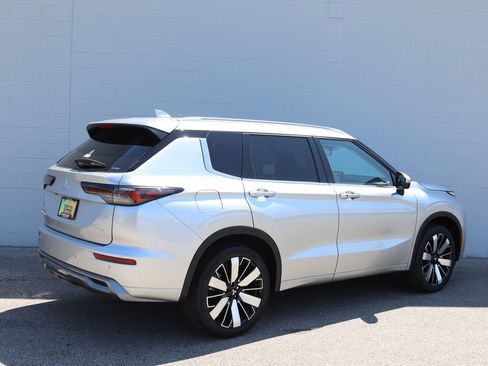 New 2026 Mitsubishi Outlander SEL AWD/4WD image 2