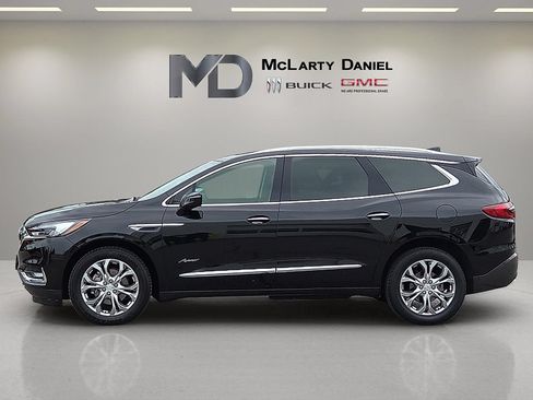 Certified 2019 Buick Enclave Avenir w/ Avenir Technology Package AWD/4WD image 2