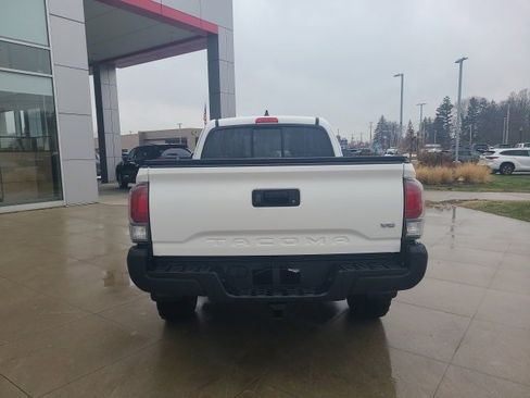 Used 2023 Toyota Tacoma TRD Off-Road image 6