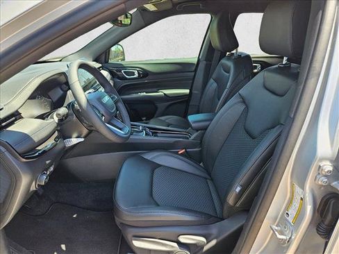 New 2026 Jeep Compass Latitude AWD/4WD image 4