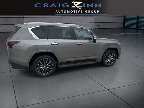 Used 2024 Lexus LX 600 F Sport image 8