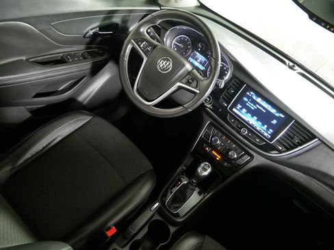 Used 2018 Buick Encore Preferred AWD/4WD image 9