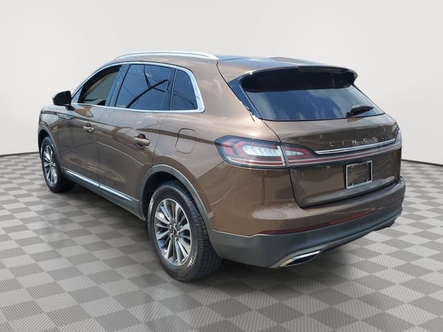Used 2022 Lincoln Nautilus FWD w/ Premium Package image 4