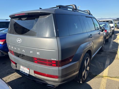 Used 2025 Hyundai Santa Fe Limited image 5