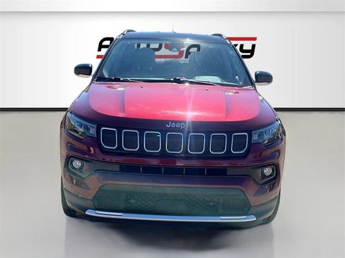 Used 2022 Jeep Compass Limited image 2