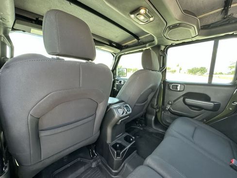 Certified 2022 Jeep Wrangler Unlimited Sport AWD/4WD image 17