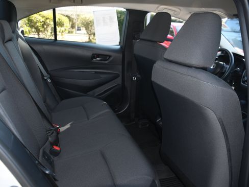 Certified 2025 Toyota Corolla LE image 18