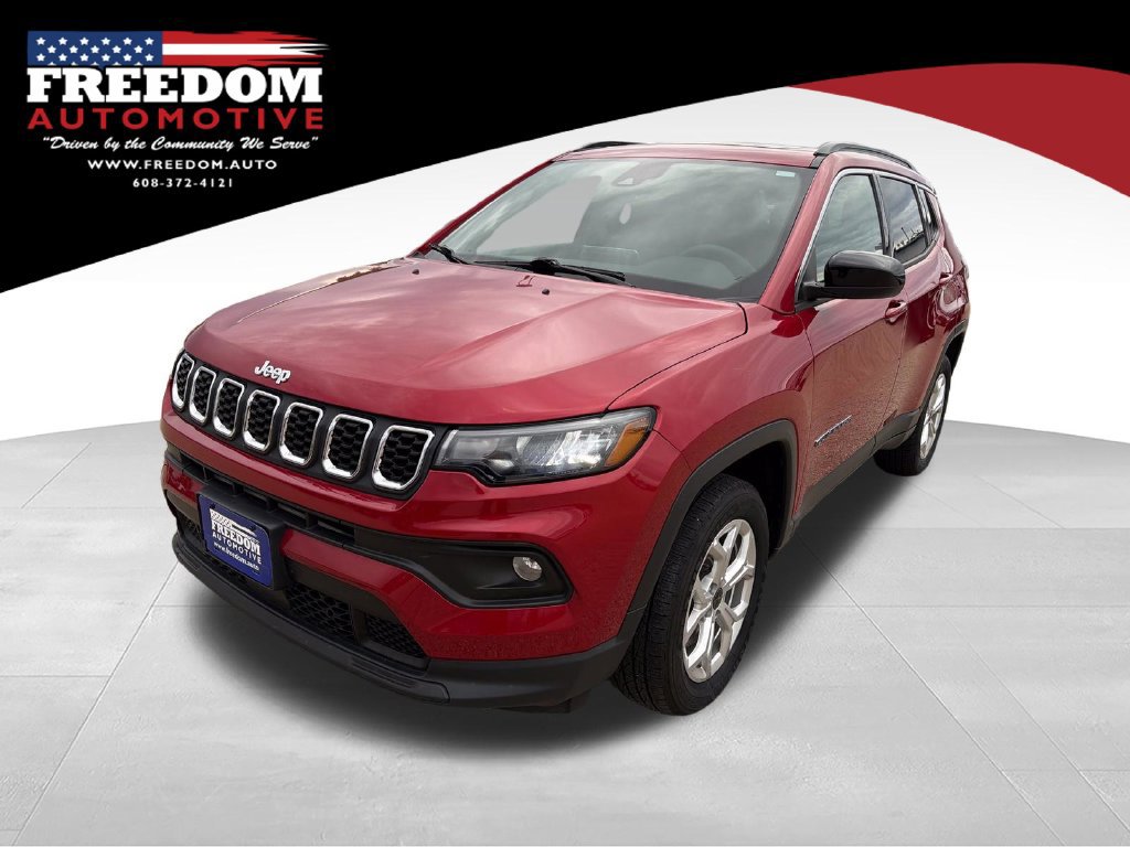 Used 2025 Jeep Compass Latitude w/ Sun & Sound Group AWD/4WD 360° Tour