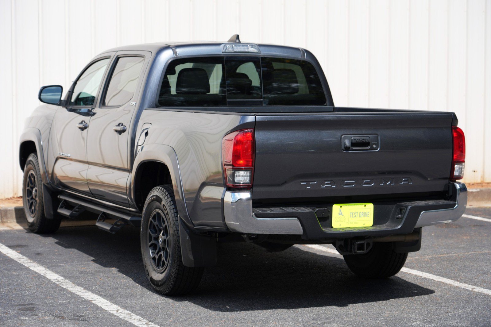 Used 2020 Toyota Tacoma SR5 RWD image 42