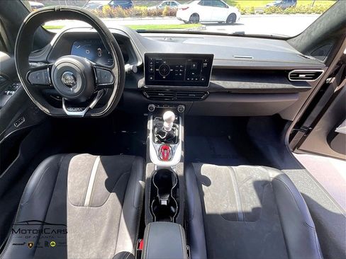 New 2025 Lotus Emira image 5