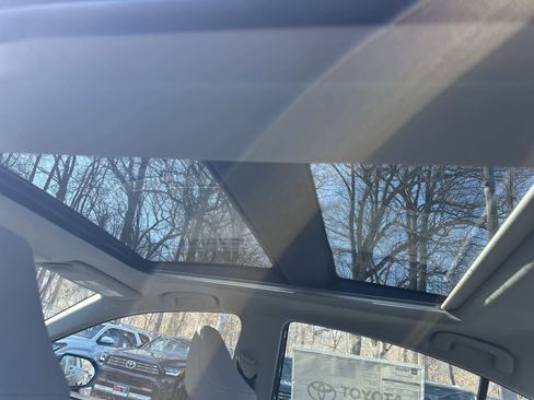 New 2026 Toyota Camry XLE image 32