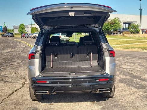 Used 2025 Buick Enclave Sport Touring w/ Trailering Package, 5000 lbs. AWD/4WD image 38