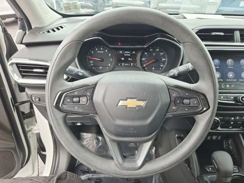 Used 2023 Chevrolet TrailBlazer LT w/ Convenience Package AWD/4WD image 15