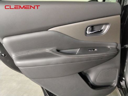 Used 2020 Nissan Murano SL AWD/4WD image 32