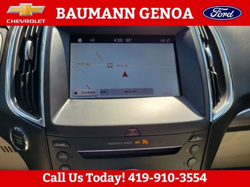 Used 2019 Ford Edge Titanium w/ Cold Weather Package AWD/4WD image 18