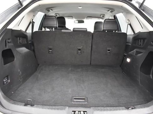 Used 2024 Ford Edge SEL image 16