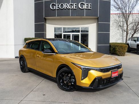 New 2026 Kia K4 GT-Line Turbo image 1