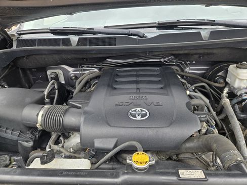 Used 2014 Toyota Tundra Limited w/ Limited Premium Package AWD/4WD image 26