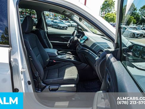 Used 2025 Honda Ridgeline Sport image 23