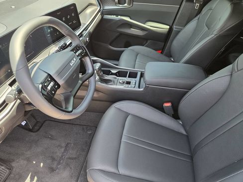 New 2026 Kia Sorento S FWD image 9