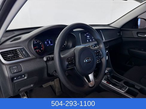 Used 2018 Kia Optima LX w/ 17" Alloy Wheels Package image 9