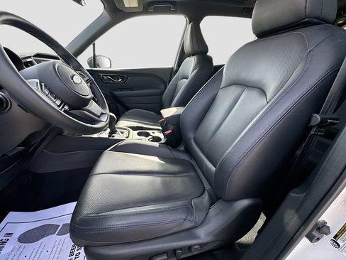 Used 2025 Subaru Forester Limited AWD/4WD image 25