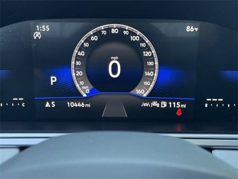 Certified 2025 Volkswagen Taos SE image 13