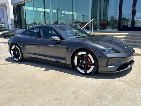 New 2025 Porsche Taycan 4S AWD/4WD image 9