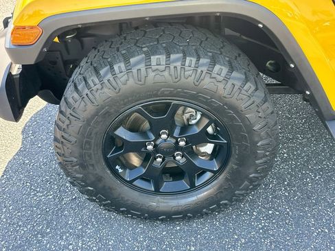 Used 2021 Jeep Wrangler Unlimited Sport AWD/4WD image 31