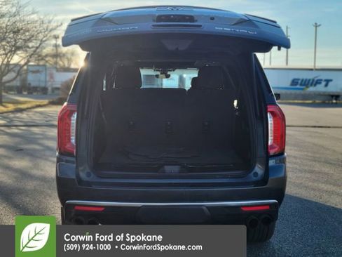 Used 2021 GMC Yukon XL Denali w/ Denali Premium Package image 22