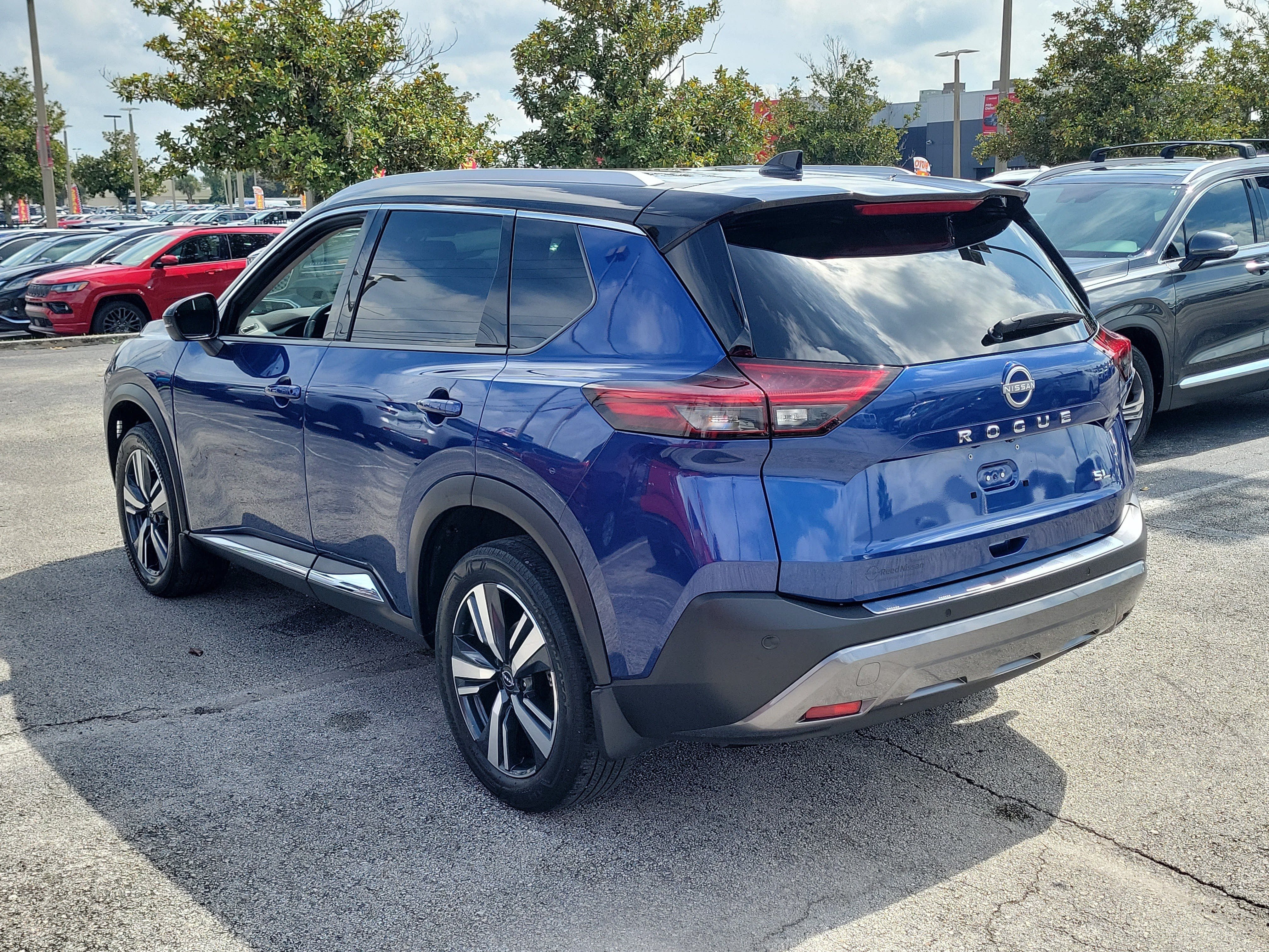 Certified 2023 Nissan Rogue SL FWD image 9