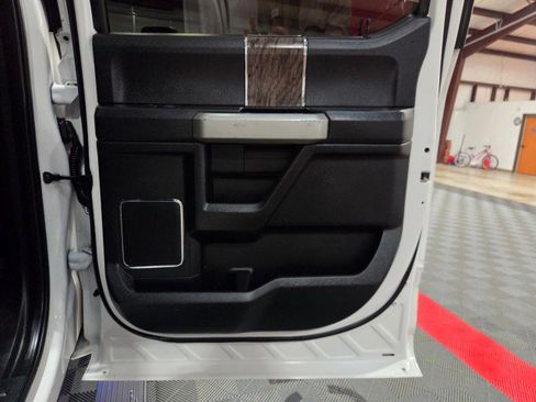 Used 2019 Ford F450 Lariat w/ Tow Technology Bundle image 37