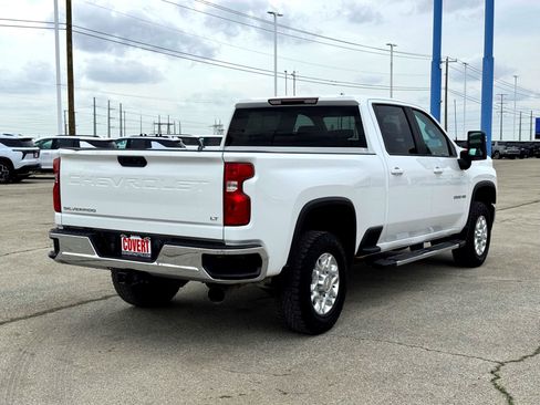 Used 2023 Chevrolet Silverado 2500 LT w/ Convenience Package image 7