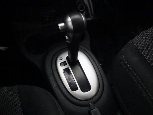 Used 2018 Nissan Versa SV image 17