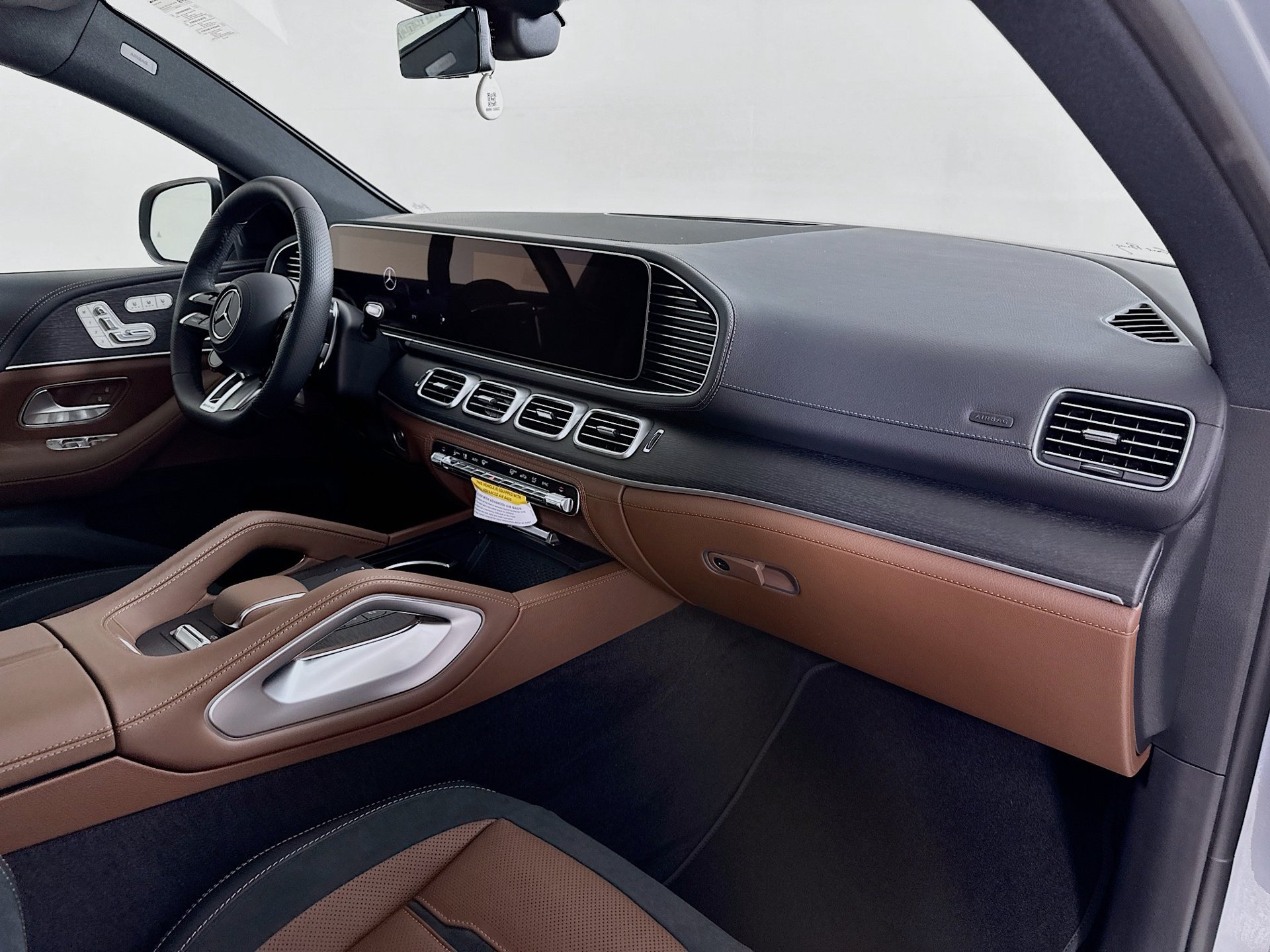 New 2026 Mercedes-Benz GLE 53 AMG 4MATIC Coupe image 31