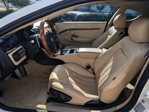 Used 2011 Maserati GranTurismo S image 10