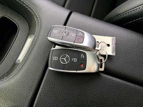 Used 2023 Mercedes-Benz GLE 350 4MATIC image 15