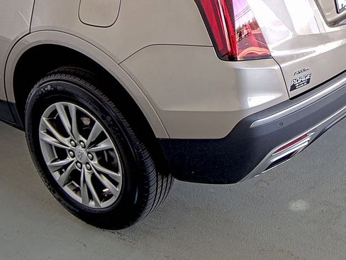 Used 2022 Cadillac XT5 Premium Luxury w/ LPO, Floor Liner Package image 9