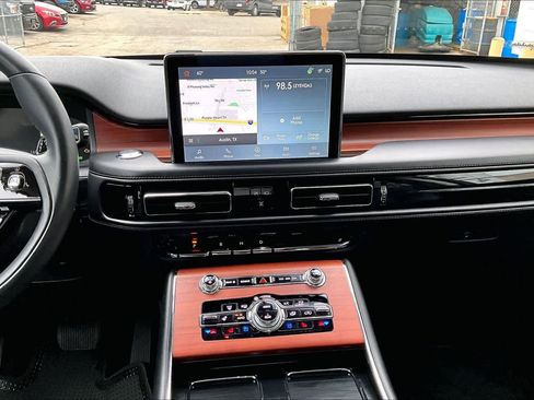 Used 2021 Lincoln Aviator Grand Touring w/ Equipment Group 302A image 6