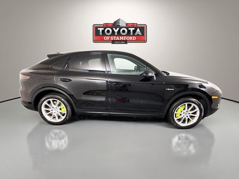 Used 2021 Porsche Cayenne E-Hybrid Coupe AWD/4WD image 8