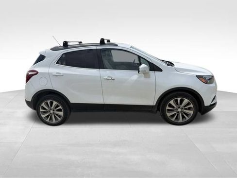 Used 2019 Buick Encore Preferred FWD image 2