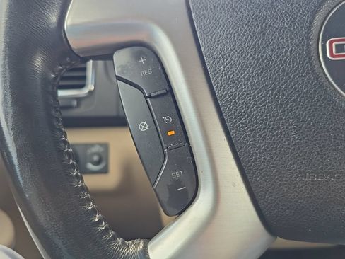Used 2011 GMC Acadia SLT AWD/4WD image 24