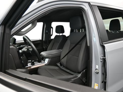 Used 2024 Chevrolet Silverado 1500 LT RWD image 10