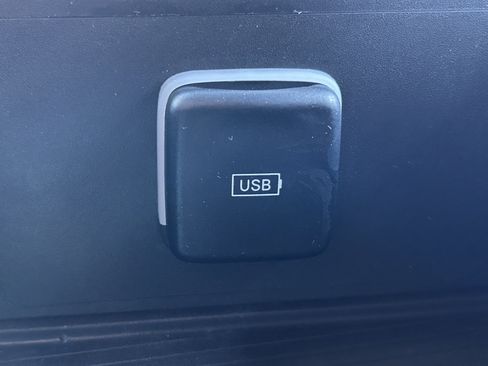 Used 2022 RAM 2500 Big Horn w/ Level C Equiment Group image 37