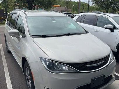 Used 2019 Chrysler Pacifica Touring-L Plus