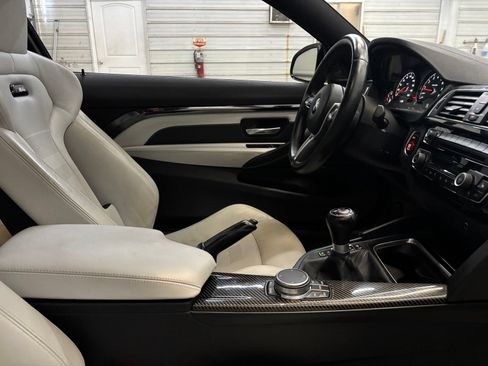 Used 2020 BMW M4 Coupe w/ Competition Package RWD image 27